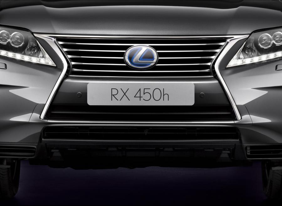Детали экстерьера Lexus RX450h 2012 года  (EU) (фото 8 из 25)